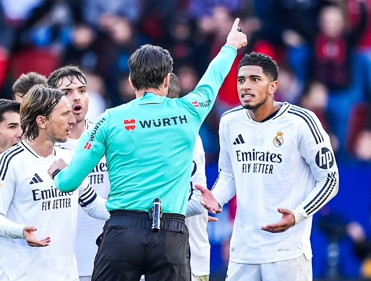 切尔西险胜曼联，贝尔补时绝平西甲的简单介绍