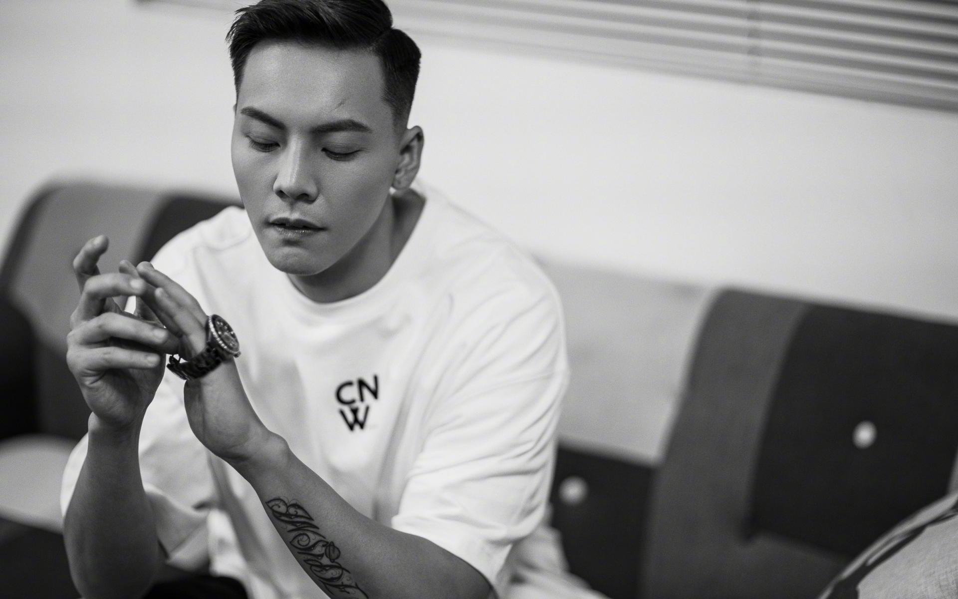 华体会体育-北非雄鹰折翼！安哥拉闪电一波流击溃阿尔及利亚，迪马利亚攻防统治全场